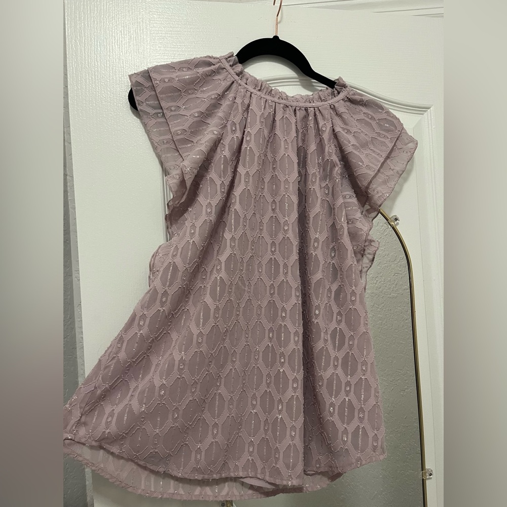 Loft Shimmer Clip Ruffle Shell Top Size Medium NWOT - Picture 5 of 5
